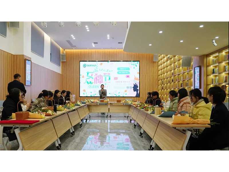 「花开盛放，，，，共绽芳香」——幸运彩环保3.8女神节花艺团建运动-新闻资讯-幸运彩